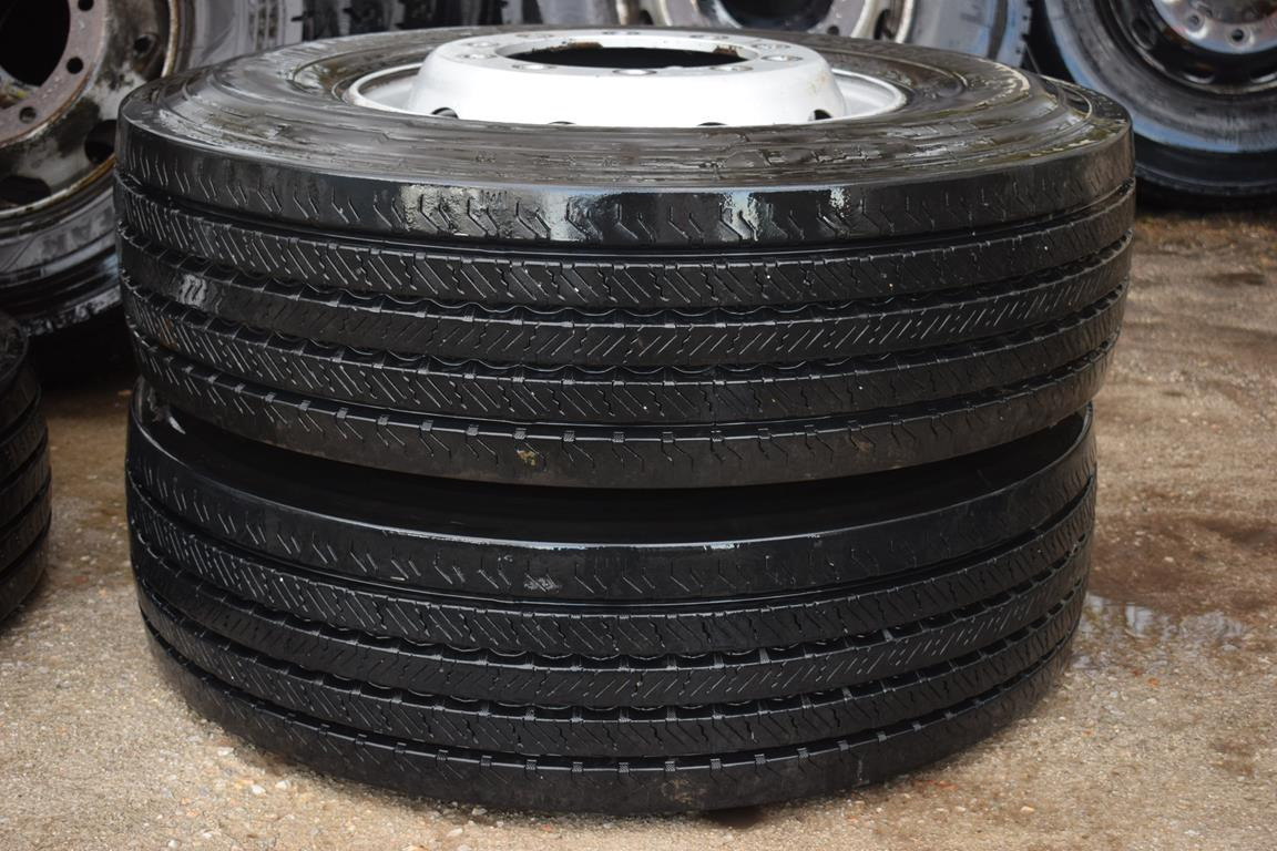 CONTINENTAL 315 / 80 R 22,5 FRONT - DOT 44/16 - Reifen für LKW: das Bild 1 CONTINENTAL 315 / 80 R 22,5 FRONT - DOT 44/16 - Reifen für LKW: das Bild 1