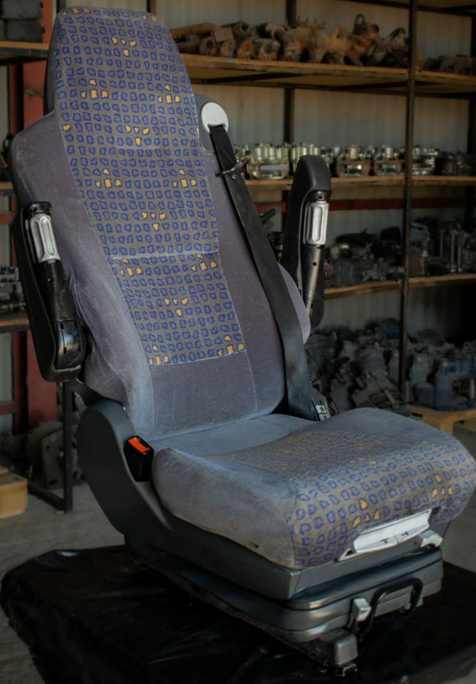 MAN TGA AIR SEAT - DRIVER - Sitz für LKW: das Bild 4 MAN TGA AIR SEAT - DRIVER - Sitz für LKW: das Bild 4