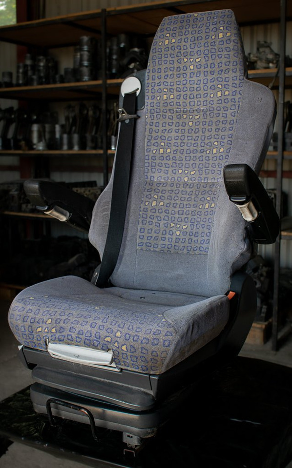 MAN TGA- PASSENGER - Sitz für LKW: das Bild 2 MAN TGA- PASSENGER - Sitz für LKW: das Bild 2