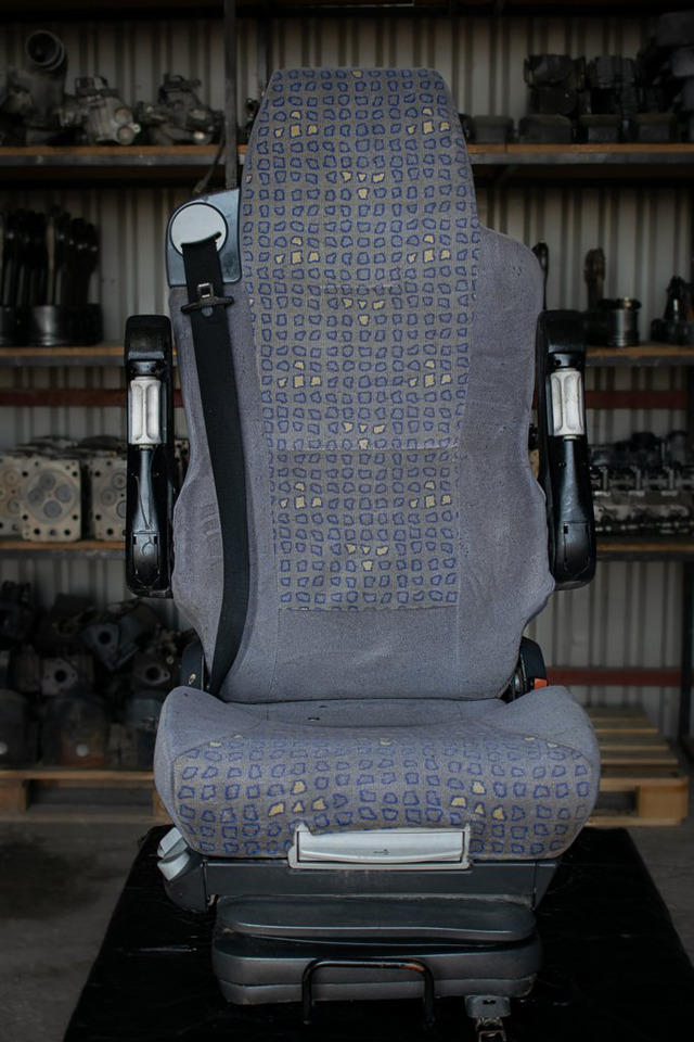 MAN TGA- PASSENGER - Sitz für LKW: das Bild 1 MAN TGA- PASSENGER - Sitz für LKW: das Bild 1