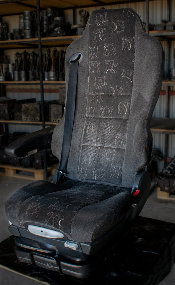 MERCEDES-BENZ ACTROS MP II AIR SEAT - PASSENGER - Sitz für LKW: das Bild 2 MERCEDES-BENZ ACTROS MP II AIR SEAT - PASSENGER - Sitz für LKW: das Bild 2