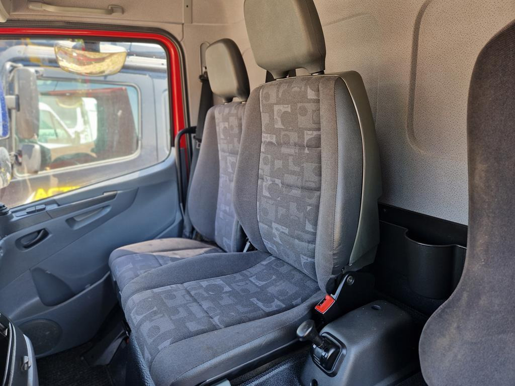 MERCEDES-BENZ ATEGO 2 - MIDDLE - Sitz für LKW: das Bild 1 MERCEDES-BENZ ATEGO 2 - MIDDLE - Sitz für LKW: das Bild 1