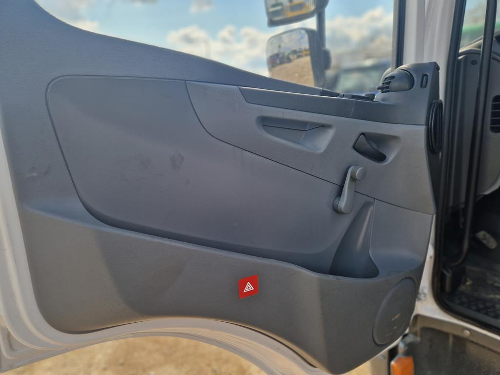 MERCEDES-BENZ ATEGO 816 - Plane LKW: das Bild 5 MERCEDES-BENZ ATEGO 816 - Plane LKW: das Bild 5
