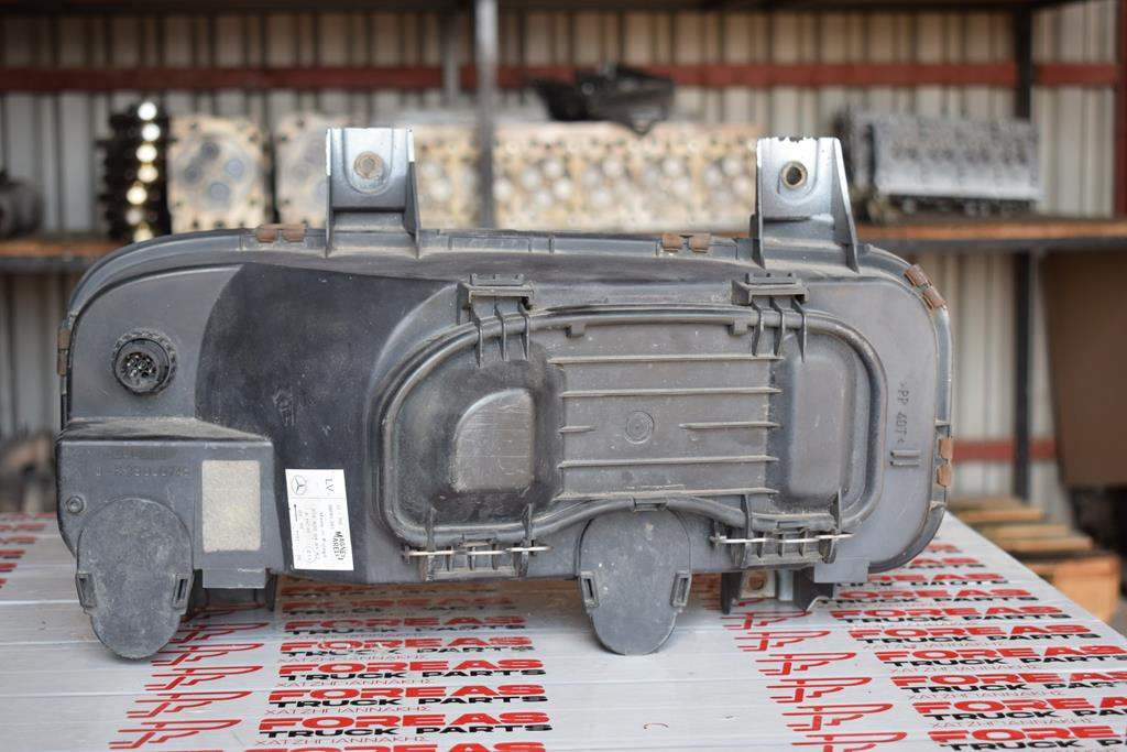 MERCEDES-BENZ ATEGO I HEADLIGHT - DRIVER - Hauptscheinwerfer für LKW: das Bild 3 MERCEDES-BENZ ATEGO I HEADLIGHT - DRIVER - Hauptscheinwerfer für LKW: das Bild 3