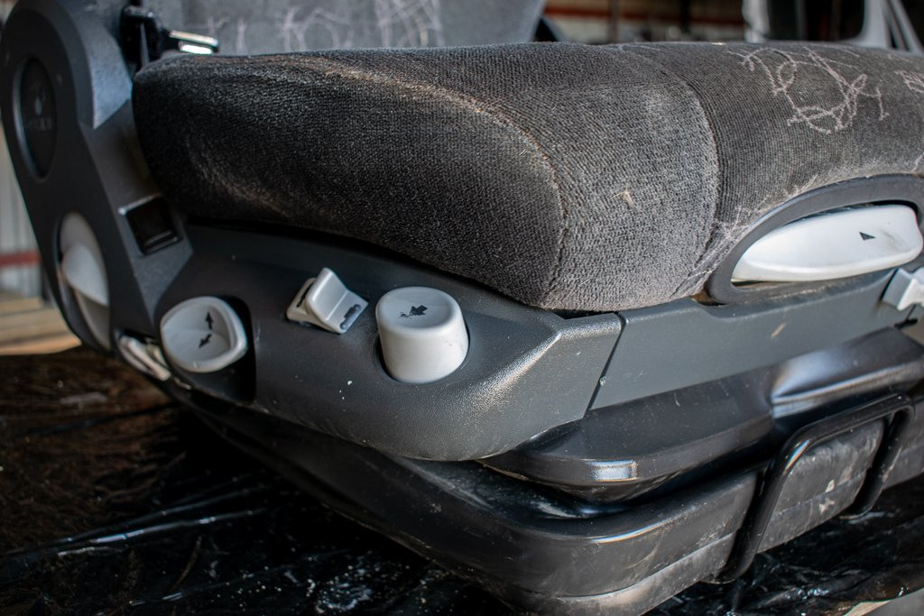 MERCEDES-BENZ AXOR PASSENGER AIR SEAT - Sitz für LKW: das Bild 4 MERCEDES-BENZ AXOR PASSENGER AIR SEAT - Sitz für LKW: das Bild 4