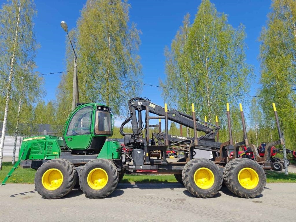 John Deere 1110 E Eco III - Forwarder: das Bild 2 John Deere 1110 E Eco III - Forwarder: das Bild 2