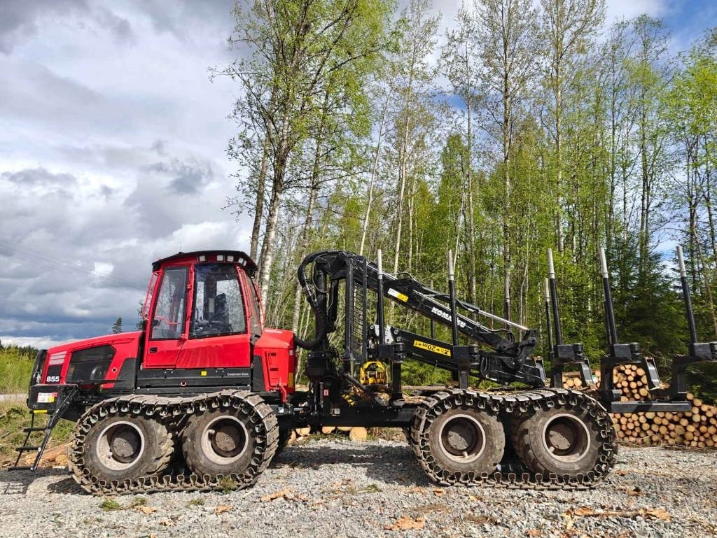 Komatsu 855 - Forwarder: das Bild 2 Komatsu 855 - Forwarder: das Bild 2
