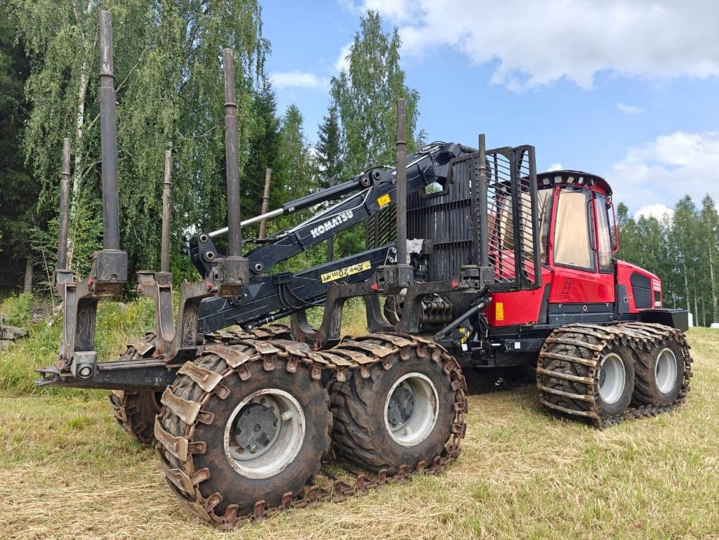 Komatsu 855 - Forwarder: das Bild 5 Komatsu 855 - Forwarder: das Bild 5