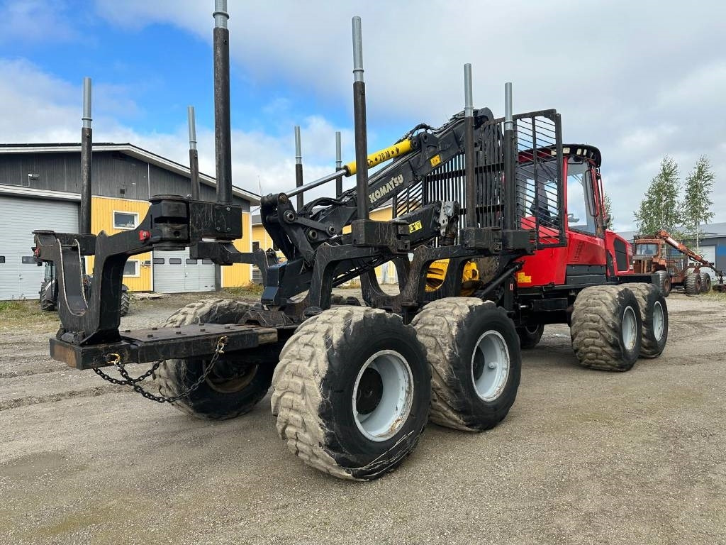 Komatsu 875 - Forwarder: das Bild 3 Komatsu 875 - Forwarder: das Bild 3