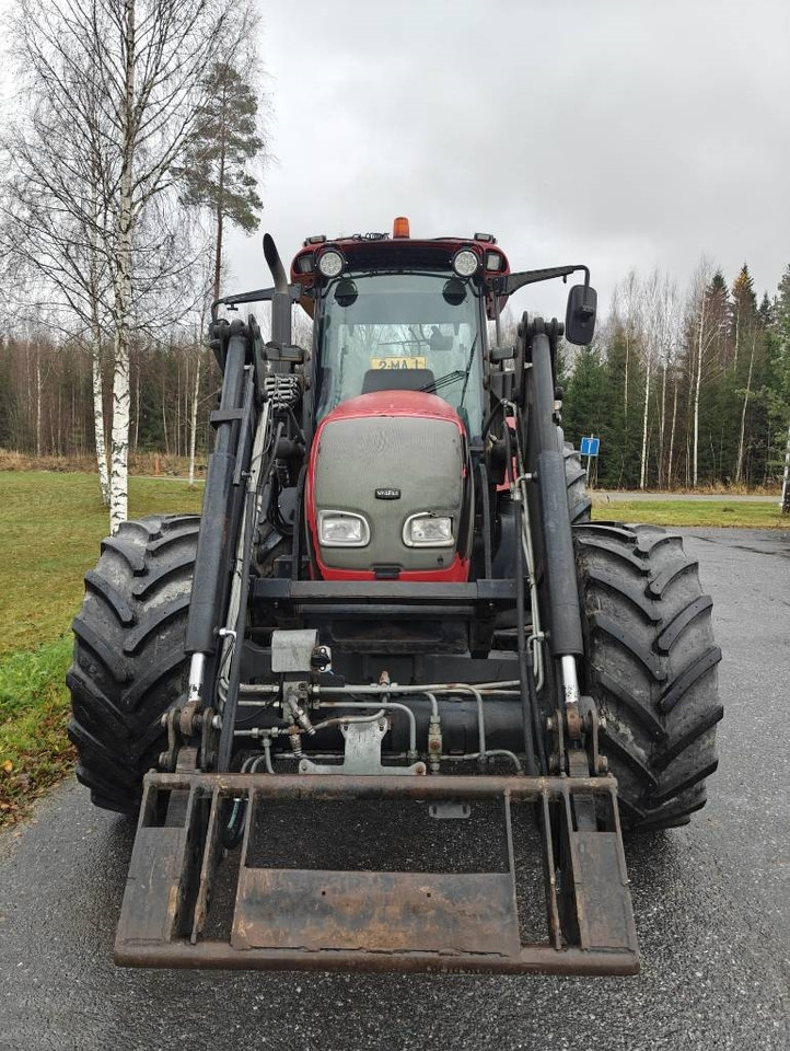 Traktor Valtra C 150: das Bild 9 Traktor Valtra C 150: das Bild 9