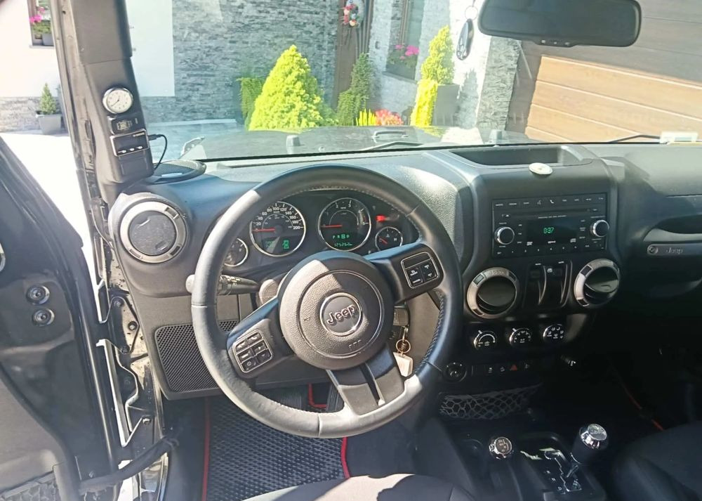 Jeep Wrangler 2.8 CRD Sport - SUV/ Geländewagen: das Bild 3 Jeep Wrangler 2.8 CRD Sport - SUV/ Geländewagen: das Bild 3