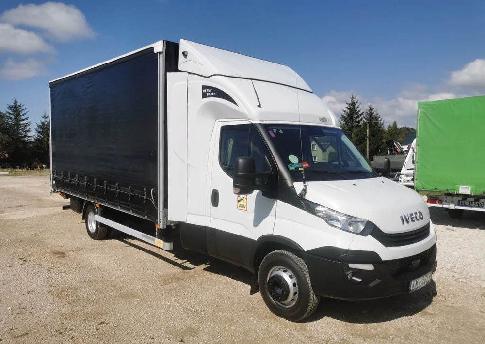 Iveco Daily 70C18 firana Winda 1.000kg Dhollandia wejkama 12pal - Plane LKW: das Bild 1 Iveco Daily 70C18 firana Winda 1.000kg Dhollandia wejkama 12pal - Plane LKW: das Bild 1
