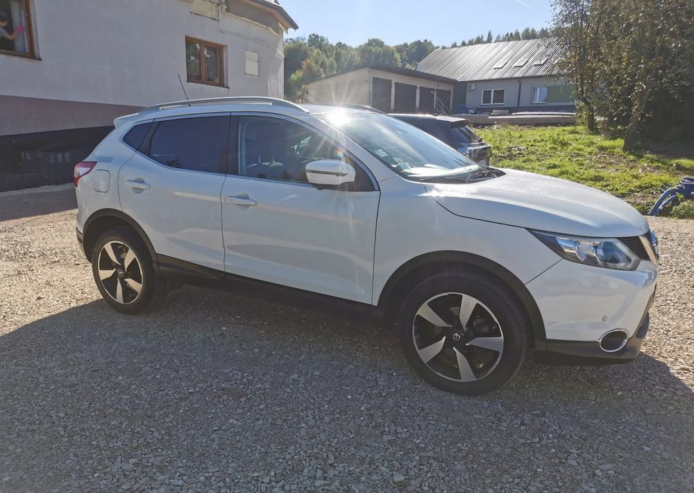 Nissan Qashqai 1.2 DIG-T N-Connecta EU6 - SUV/ Geländewagen: das Bild 3 Nissan Qashqai 1.2 DIG-T N-Connecta EU6 - SUV/ Geländewagen: das Bild 3