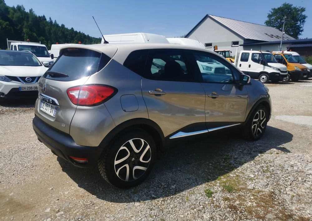 Renault Captur 0.9 Energy TCe Intens - SUV/ Geländewagen: das Bild 4 Renault Captur 0.9 Energy TCe Intens - SUV/ Geländewagen: das Bild 4