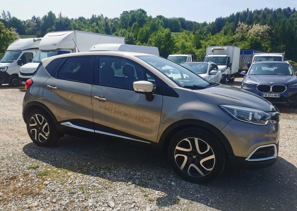 Renault Captur 0.9 Energy TCe Intens - SUV/ Geländewagen: das Bild 2 Renault Captur 0.9 Energy TCe Intens - SUV/ Geländewagen: das Bild 2