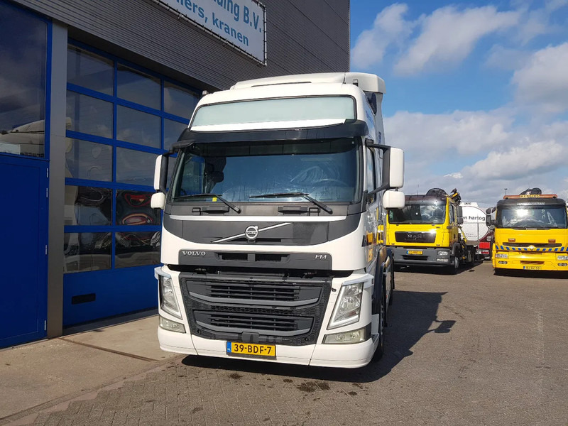 Volvo FM 420 Globetrotter XL Double tank - Sattelzugmaschine: das Bild 2 Volvo FM 420 Globetrotter XL Double tank - Sattelzugmaschine: das Bild 2