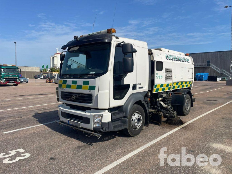 Volvo FL 240 4X2 - Müllwagen: das Bild 1 Volvo FL 240 4X2 - Müllwagen: das Bild 1