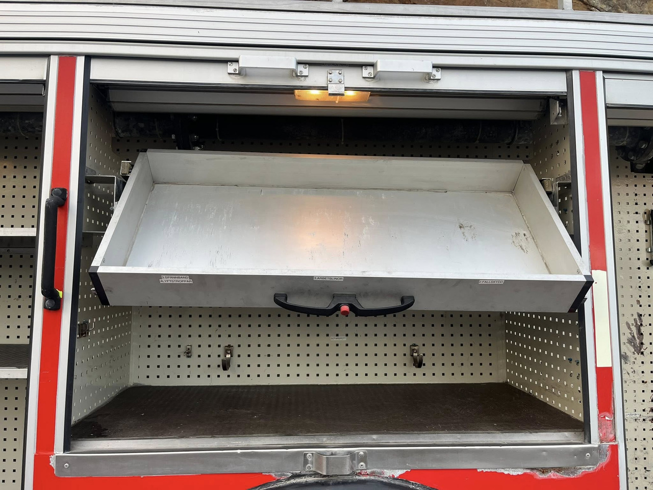 VOLVO FL10 4x2 - fire engine / fire truck / brandbil - Feuerwehrfahrzeug: das Bild 5 VOLVO FL10 4x2 - fire engine / fire truck / brandbil - Feuerwehrfahrzeug: das Bild 5