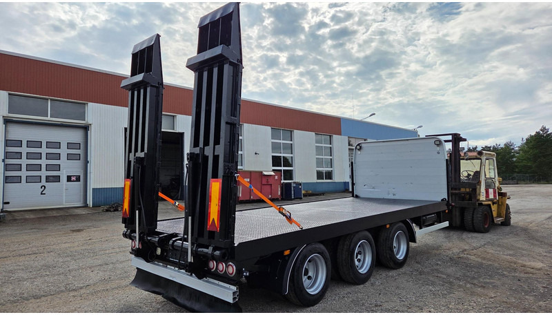 OBERMAIER TU240ZS - Tieflader Anhänger: das Bild 3 OBERMAIER TU240ZS - Tieflader Anhänger: das Bild 3