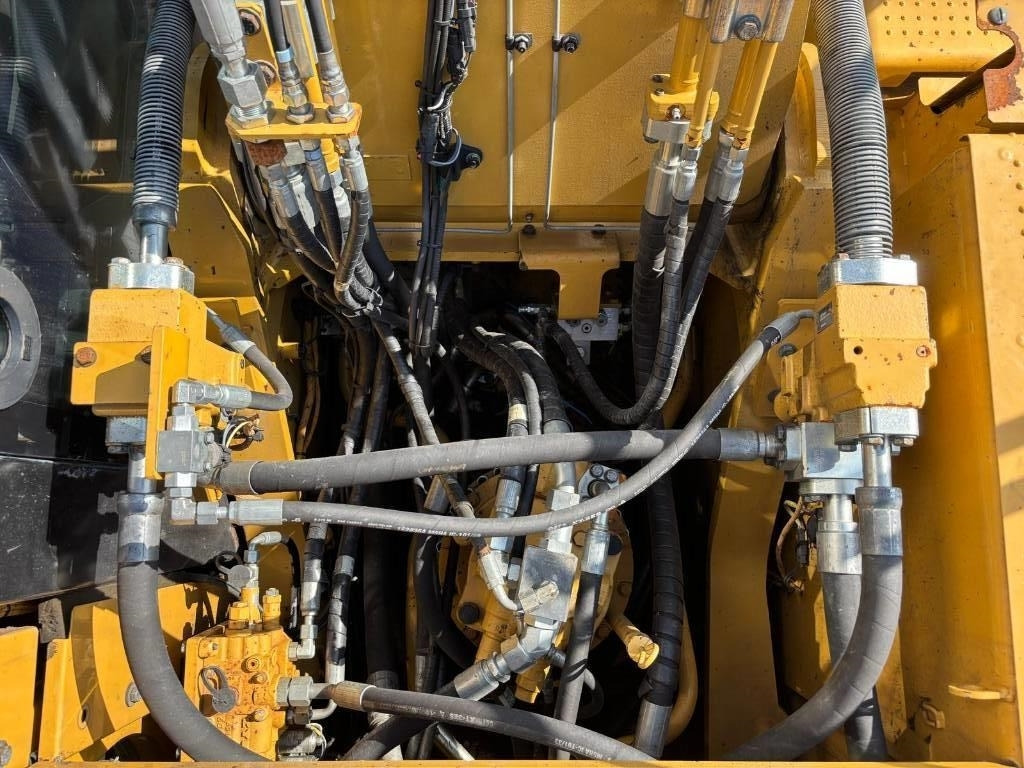 Kettenbagger CAT 330 FL: das Bild 21