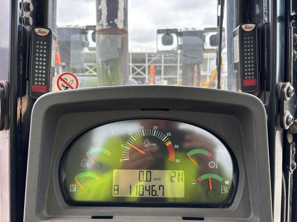 CAT D 8 T (Leica GPS - under preparation) - Bulldozer: das Bild 2 CAT D 8 T (Leica GPS - under preparation) - Bulldozer: das Bild 2