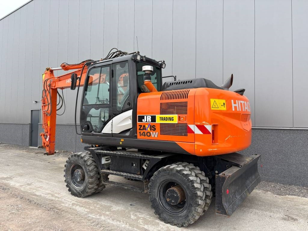 Hitachi ZX 140 W-5B - Mobilbagger: das Bild 3 Hitachi ZX 140 W-5B - Mobilbagger: das Bild 3