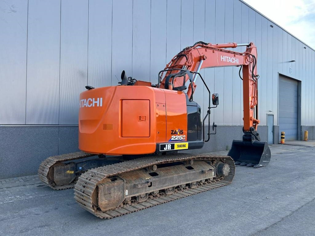Hitachi ZX 225 US LC-6 - Kettenbagger: das Bild 5 Hitachi ZX 225 US LC-6 - Kettenbagger: das Bild 5