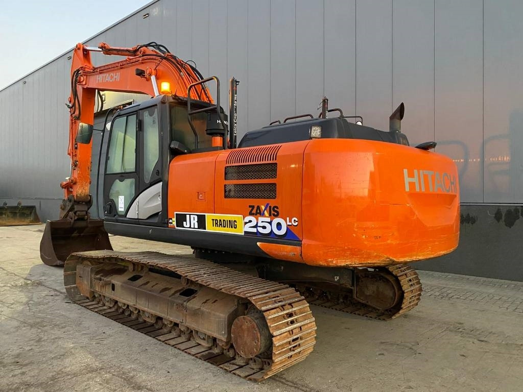 Hitachi ZX 250 LC-6 (GPS Prepared) - Kettenbagger: das Bild 3 Hitachi ZX 250 LC-6 (GPS Prepared) - Kettenbagger: das Bild 3