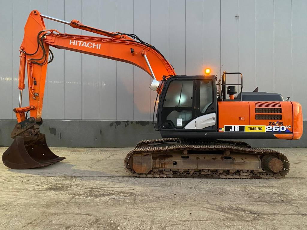 Hitachi ZX 250 LC-6 (GPS Prepared) - Kettenbagger: das Bild 1 Hitachi ZX 250 LC-6 (GPS Prepared) - Kettenbagger: das Bild 1