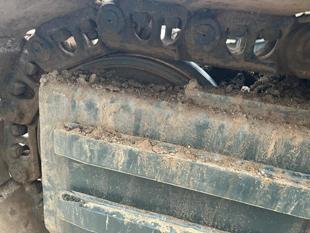 Kettenbagger, Zustand - NEU Hyundai R 210: das Bild 30