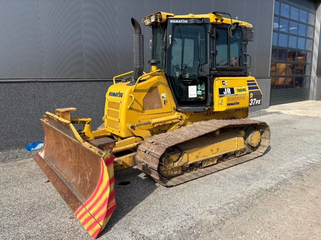 Komatsu D37 PX-23 - Bulldozer: das Bild 1 Komatsu D37 PX-23 - Bulldozer: das Bild 1