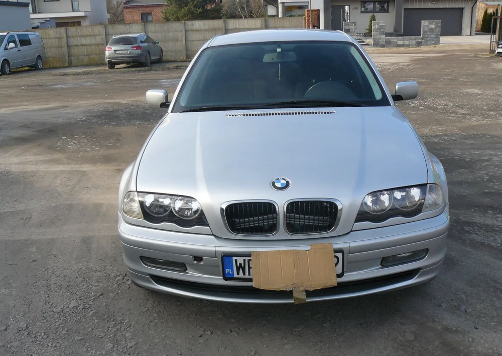 BMW Seria 3 320i - Limousine: das Bild 1 BMW Seria 3 320i - Limousine: das Bild 1