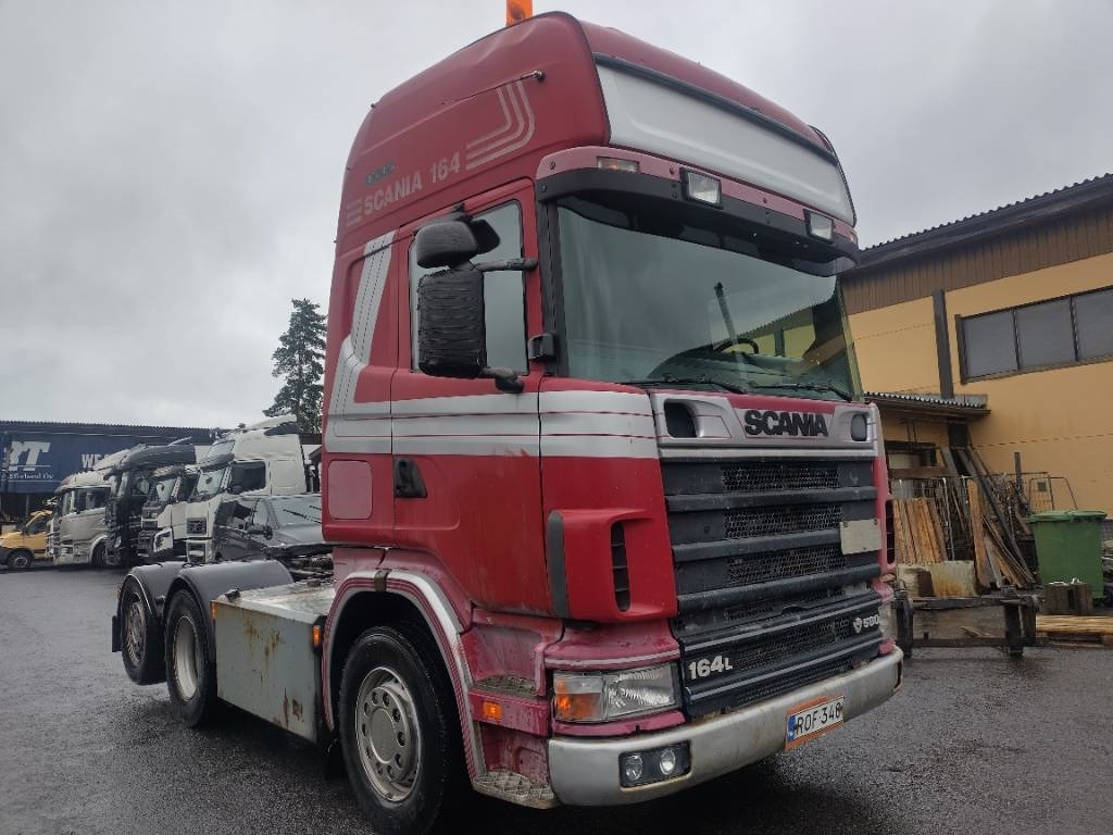 Scania R164 6x2 vetoauto,täysilma,manuaali - Sattelzugmaschine: das Bild 1 Scania R164 6x2 vetoauto,täysilma,manuaali - Sattelzugmaschine: das Bild 1
