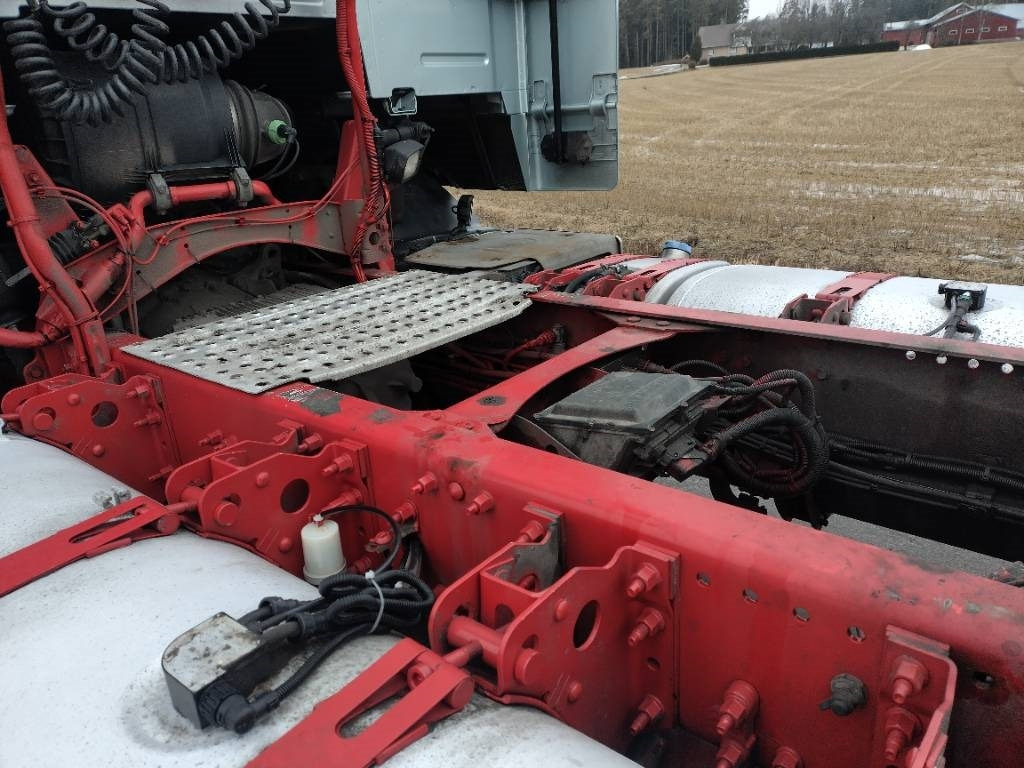Volvo FH13 460 euro5 veturi täysilmaj. - Sattelzugmaschine: das Bild 5 Volvo FH13 460 euro5 veturi täysilmaj. - Sattelzugmaschine: das Bild 5