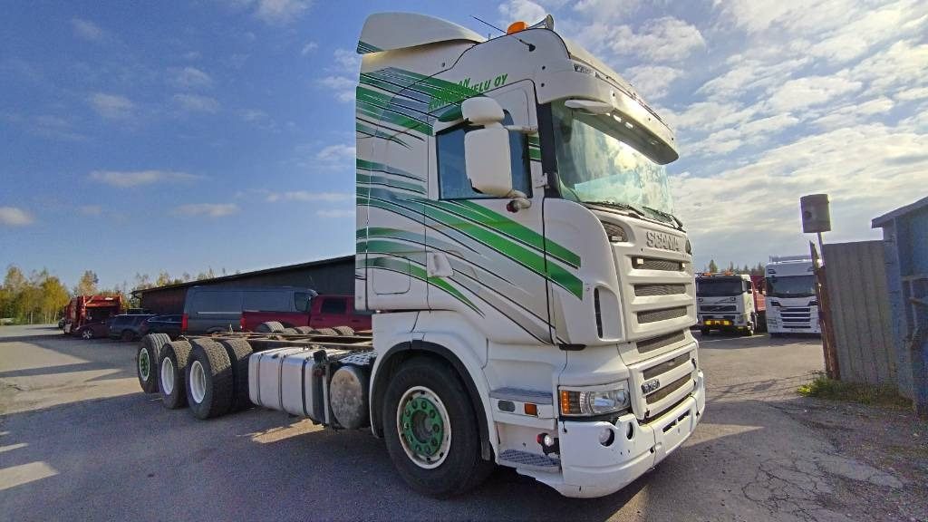 Scania R500 8x4 ilmajousi alusta - Fahrgestell LKW: das Bild 1 Scania R500 8x4 ilmajousi alusta - Fahrgestell LKW: das Bild 1