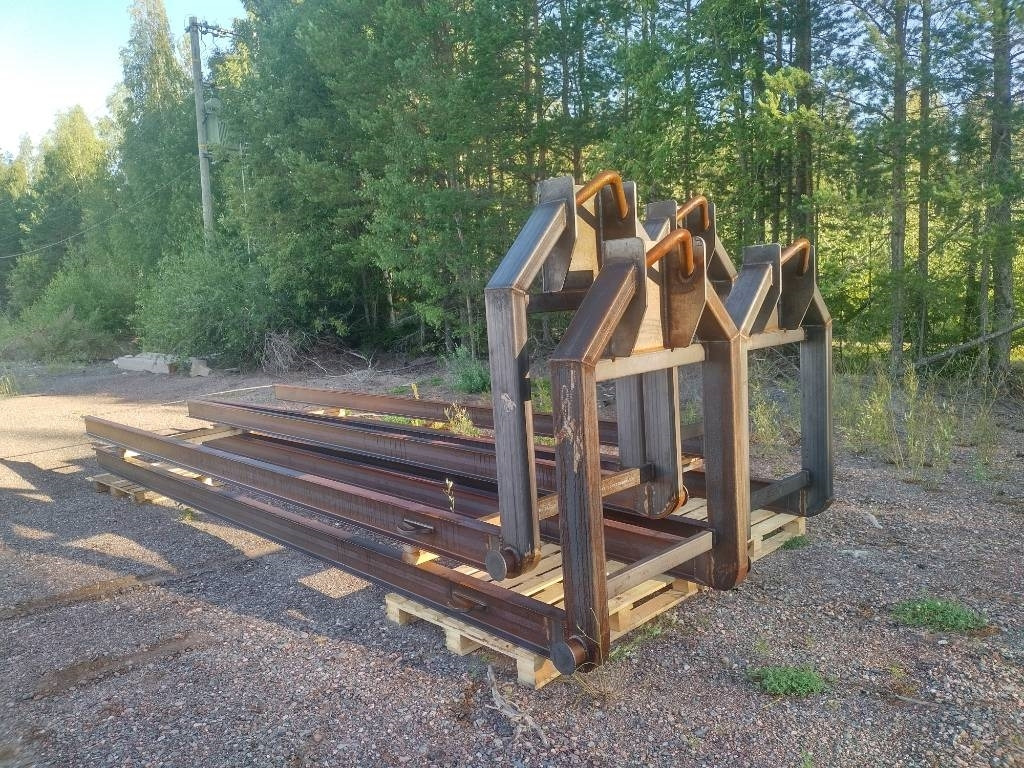 Vaihtolava juoksuja 6m koukkupäillä - Pritschenaufbau: das Bild 1 Vaihtolava juoksuja 6m koukkupäillä - Pritschenaufbau: das Bild 1