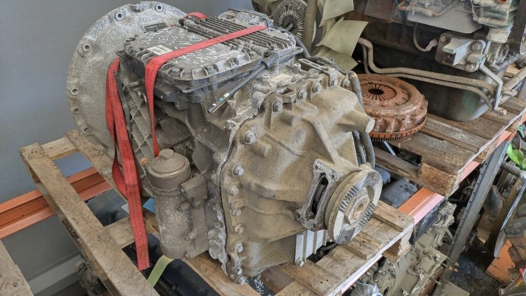 Volvo AT2612F dual pumpulla,320tkm - Getriebe für LKW: das Bild 1 Volvo AT2612F dual pumpulla,320tkm - Getriebe für LKW: das Bild 1
