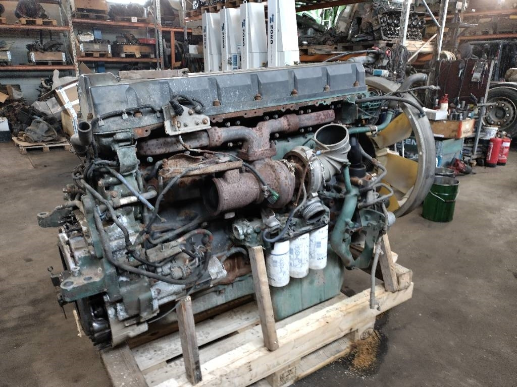 Volvo D16G täys korjattu moottori - Motor für LKW: das Bild 1 Volvo D16G täys korjattu moottori - Motor für LKW: das Bild 1