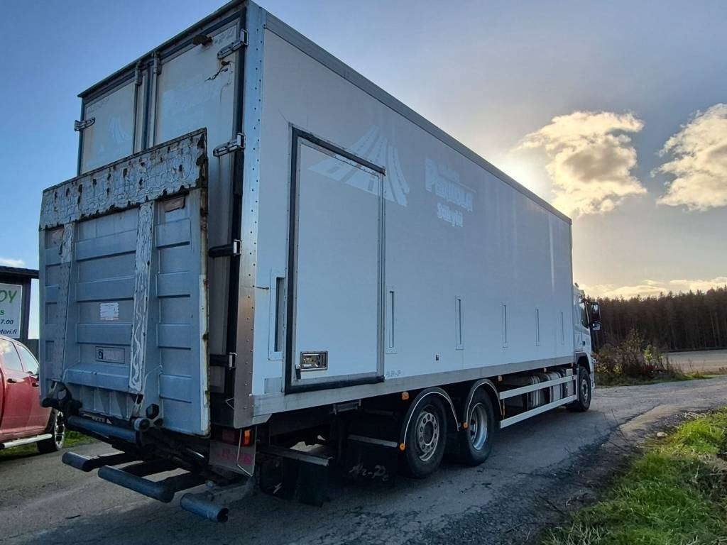 Volvo FM D11 450 6x2 umpikori+pl-nostin - Koffer LKW: das Bild 4 Volvo FM D11 450 6x2 umpikori+pl-nostin - Koffer LKW: das Bild 4