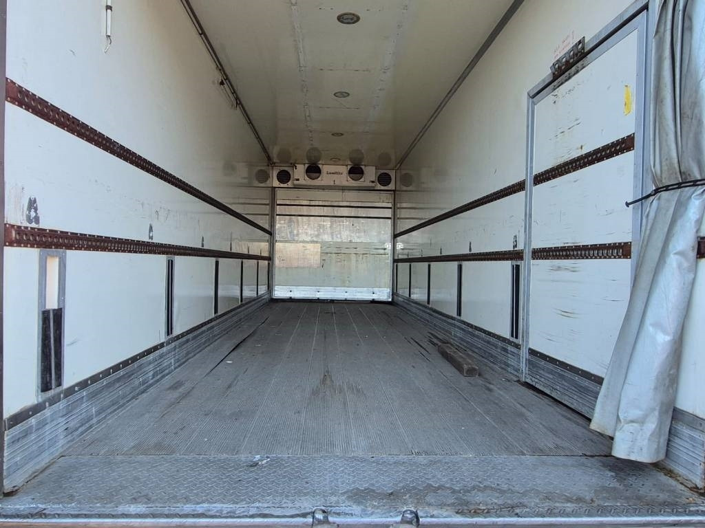 Volvo FM D11 450 6x2 umpikori+pl-nostin - Koffer LKW: das Bild 5 Volvo FM D11 450 6x2 umpikori+pl-nostin - Koffer LKW: das Bild 5