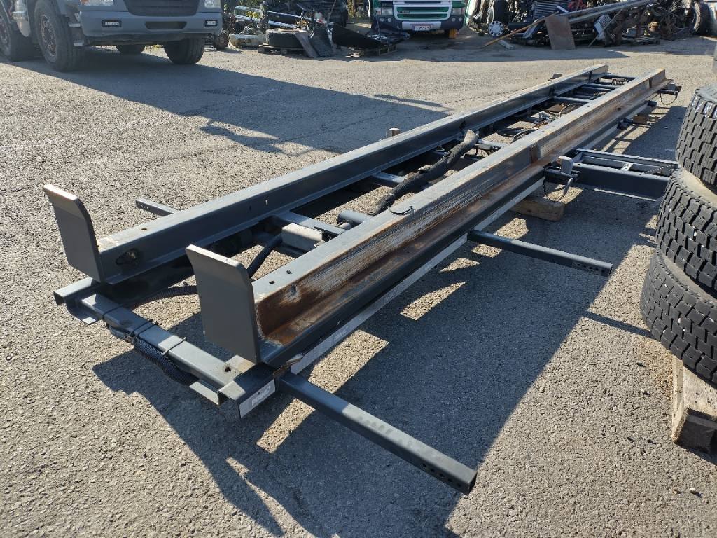 Piako Konttilaite+ pl nostin - Wechselaufbau/ Container: das Bild 1 Piako Konttilaite+ pl nostin - Wechselaufbau/ Container: das Bild 1