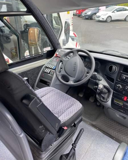 Irisbus WING / 34 MIEJSCA/ KLIMA DLA KIEROWCY/ 3 SZTUKI - Kleinbus, Personentransporter: das Bild 5 Irisbus WING / 34 MIEJSCA/ KLIMA DLA KIEROWCY/ 3 SZTUKI - Kleinbus, Personentransporter: das Bild 5