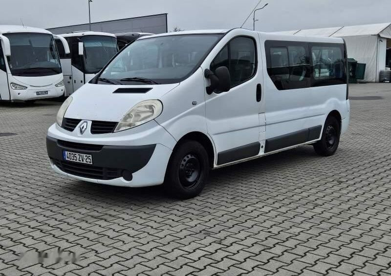 Kleinbus, Personentransporter Renault TRAFIC 2.0 DCI 90 COMBI L2H1: das Bild 1