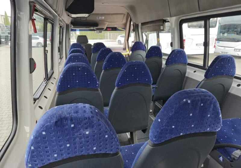 Kleinbus, Personentransporter VW CRAFTER / SPROWADZONY / KLIMA / EEV: das Bild 19