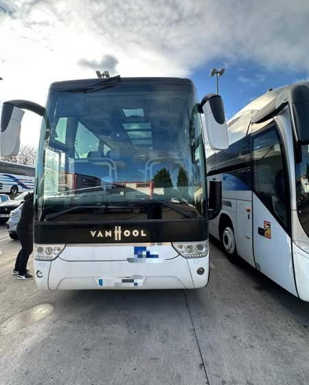 VanHool TX15 ACRON / SPROWADZONY / MANUAL / PANORAMA DACH - Reisebus: das Bild 3 VanHool TX15 ACRON / SPROWADZONY / MANUAL / PANORAMA DACH - Reisebus: das Bild 3