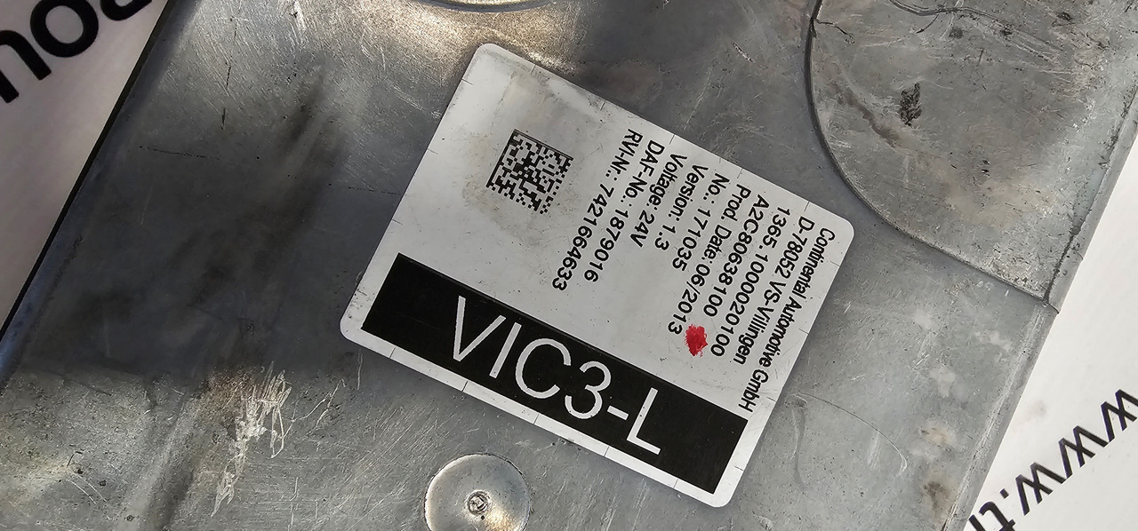 DAF DAF XF106, XF105, EURO5, EURO6 VIC3 unit, VIC3-L control unit 1799293, 1879016, 1799293, 1907429, 1778409, 1879015, 1879015, 2206310, 2141304, 2025292, 298961, 2206311, 2141289, 2139671, 2206308, 213 - Ersatzteile für LKW: das Bild 2 DAF DAF XF106, XF105, EURO5, EURO6 VIC3 unit, VIC3-L control unit 1799293, 1879016, 1799293, 1907429, 1778409, 1879015, 1879015, 2206310, 2141304, 2025292, 298961, 2206311, 2141289, 2139671, 2206308, 213 - Ersatzteile für LKW: das Bild 2