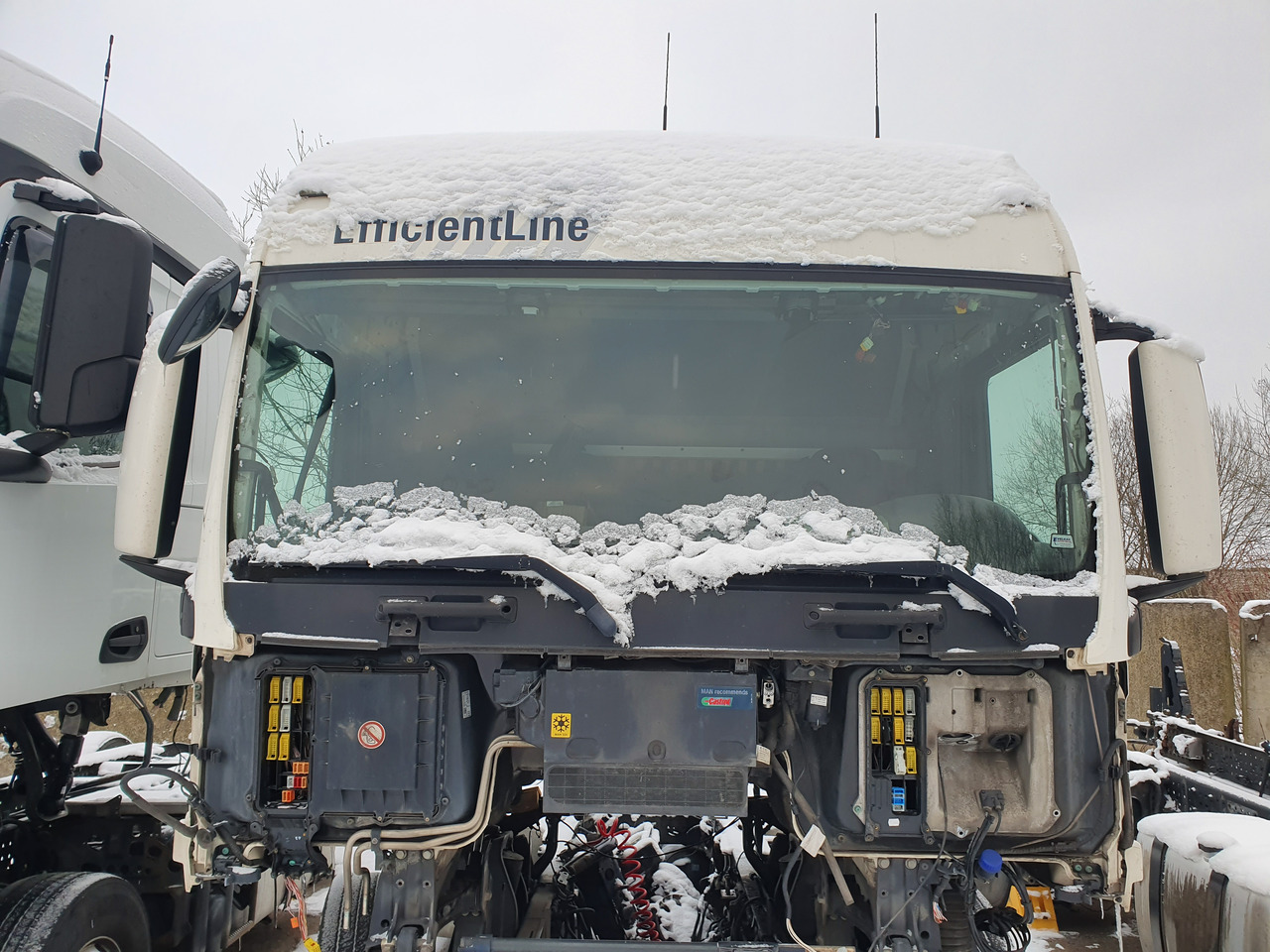 MAN MAN TGX, TGS EURO 6 cab, body cabin, cabina, replacement cab, medium height roof, F99/L47/L49, 81600007848, 81600007831, 81600007871, 81600007920, 81600007949, 81600007858, 81600007832, 81600007849, 8 - Fahrerhaus für LKW: das Bild 2 MAN MAN TGX, TGS EURO 6 cab, body cabin, cabina, replacement cab, medium height roof, F99/L47/L49, 81600007848, 81600007831, 81600007871, 81600007920, 81600007949, 81600007858, 81600007832, 81600007849, 8 - Fahrerhaus für LKW: das Bild 2