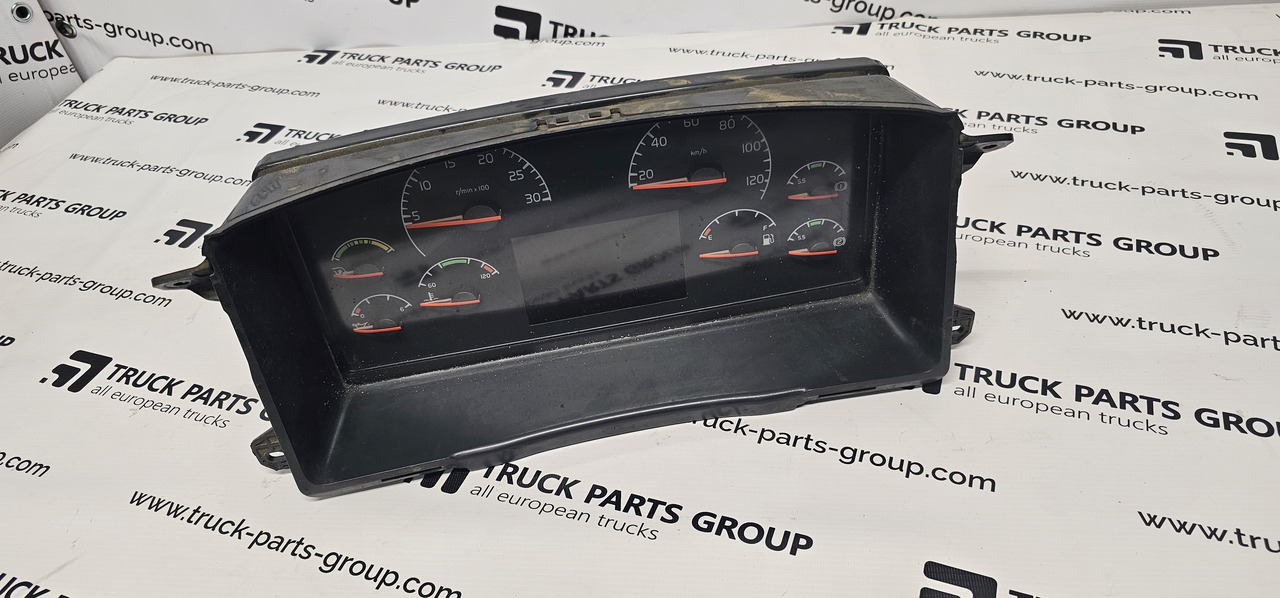 VOLVO FH12, combination kit, instrument panel, dashboard 20739274 - Armaturenbrett für LKW: das Bild 1 VOLVO FH12, combination kit, instrument panel, dashboard 20739274 - Armaturenbrett für LKW: das Bild 1