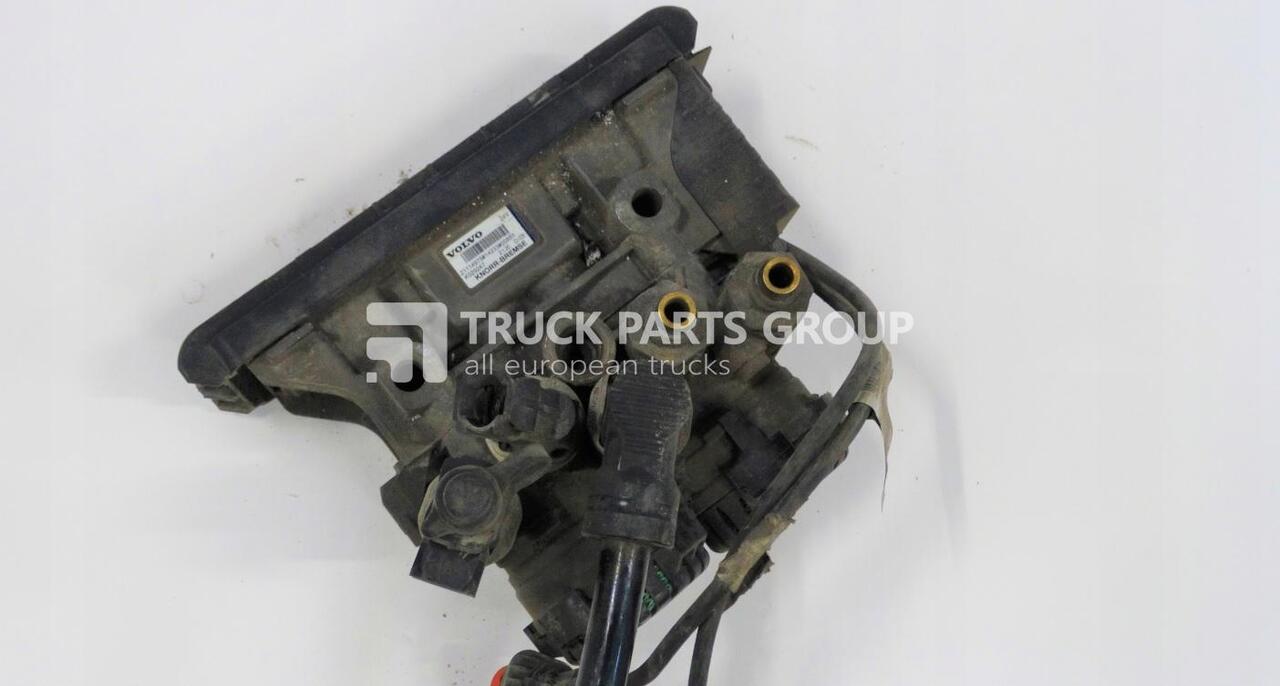 VOLVO FH4 EURO6, EURO 6 emission rear axle brake modulator valve, air system pneumatic modulator, 2114975, 22225552, K029247, DC46 2D262, JC46 2D262, K093191N07, K093192N07, K102266N06, K102879N00, K1 - Bremsventil für LKW: das Bild 1 VOLVO FH4 EURO6, EURO 6 emission rear axle brake modulator valve, air system pneumatic modulator, 2114975, 22225552, K029247, DC46 2D262, JC46 2D262, K093191N07, K093192N07, K102266N06, K102879N00, K1 - Bremsventil für LKW: das Bild 1