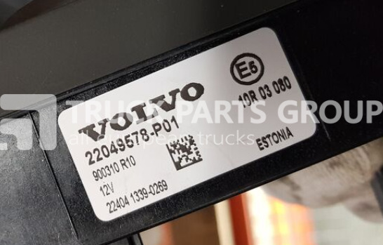 VOLVO FH4 euro6 control panels dashboard, central panel, information p dashboard - Armaturenbrett für LKW: das Bild 2 VOLVO FH4 euro6 control panels dashboard, central panel, information p dashboard - Armaturenbrett für LKW: das Bild 2